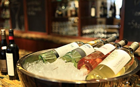 萬州紅酒批發中心 萬州紅酒小鎮酒莊 全球葡萄酒洋酒