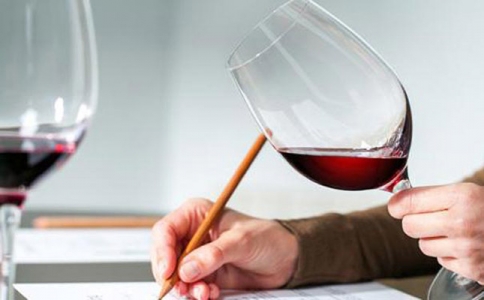 重慶紅酒批發(fā)中心萬葡酒業(yè)參加智利葡萄酒大師班